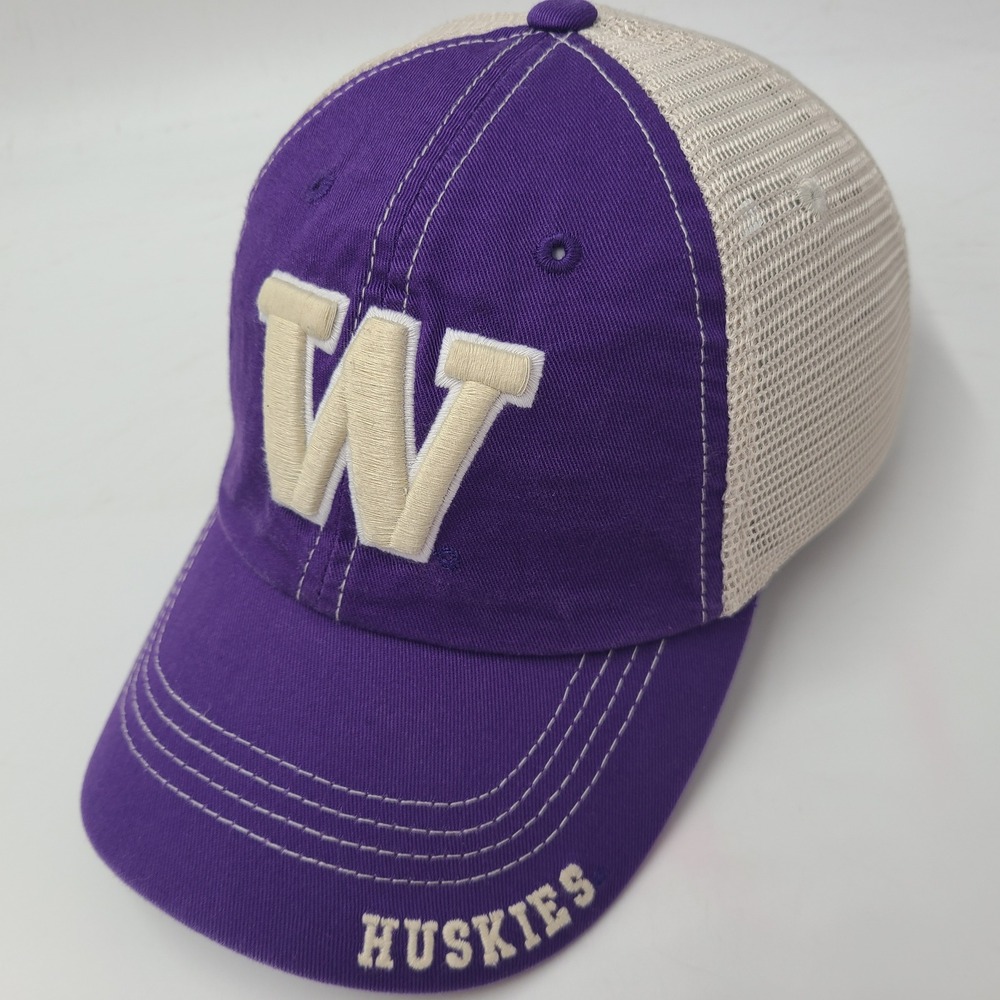 Washington Huskies Hat Snapback Trucker Mesh Captivating Purple Beige NCAA Men